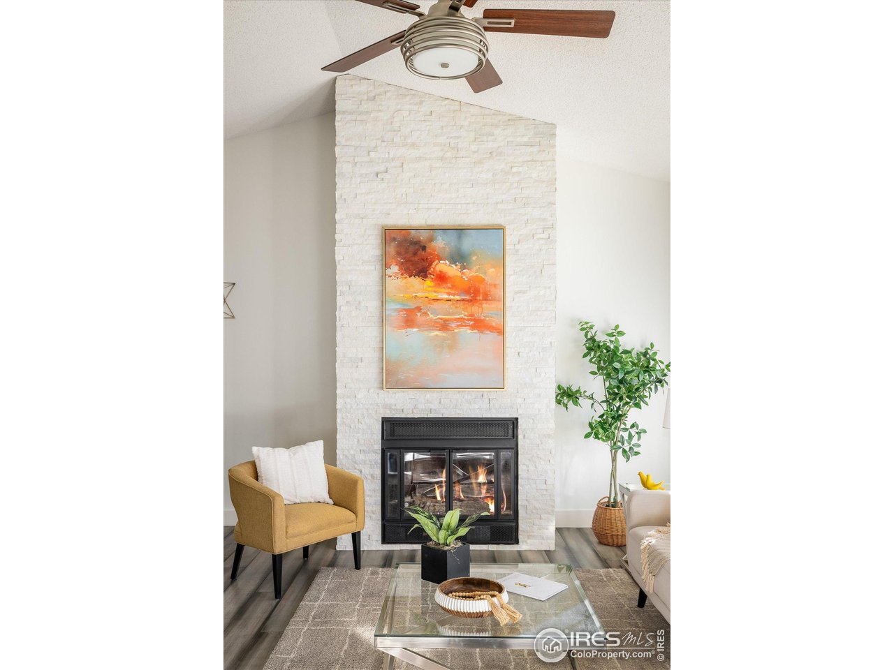 3823 Paseo Del Prado