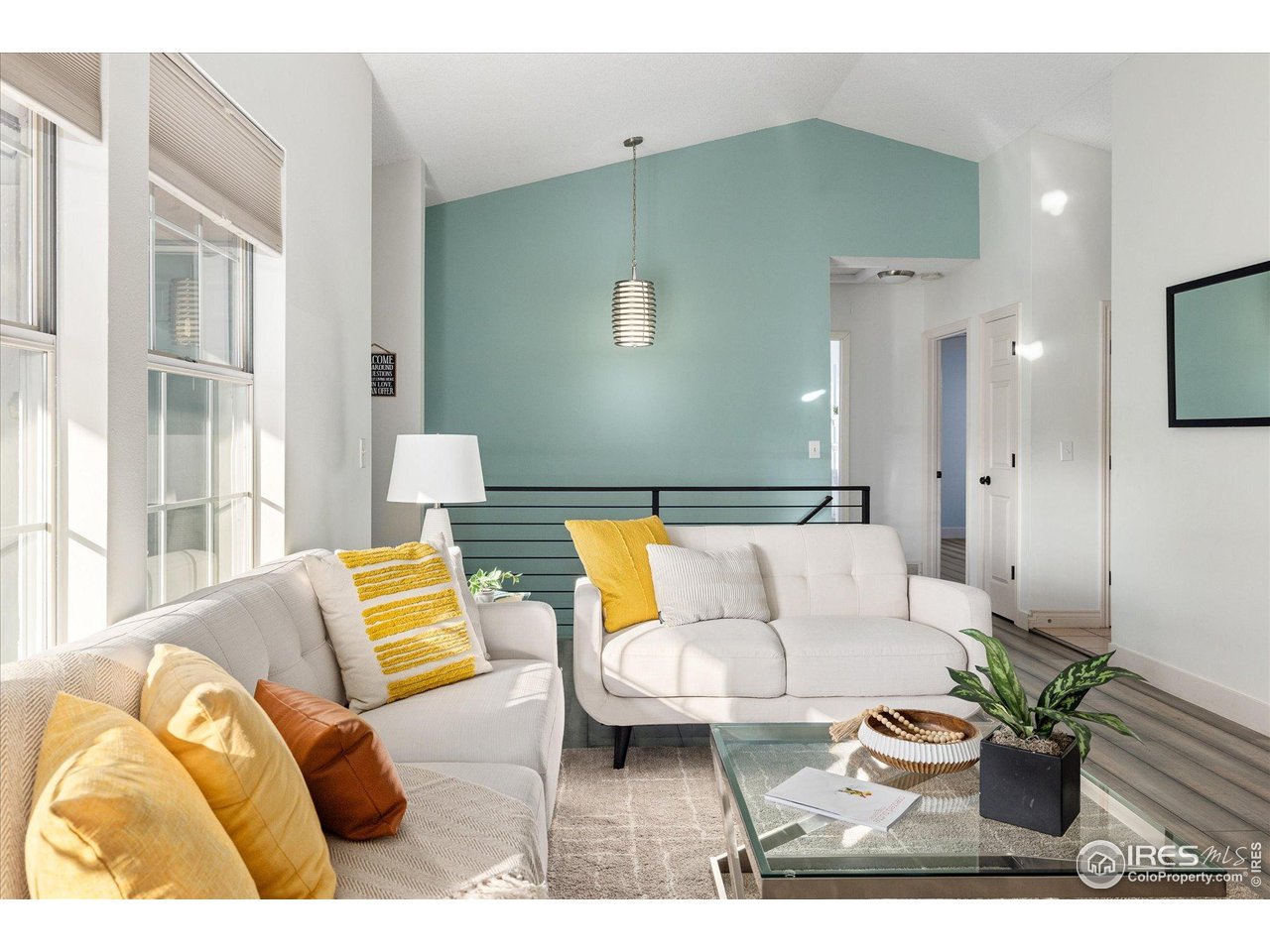 3823 Paseo Del Prado