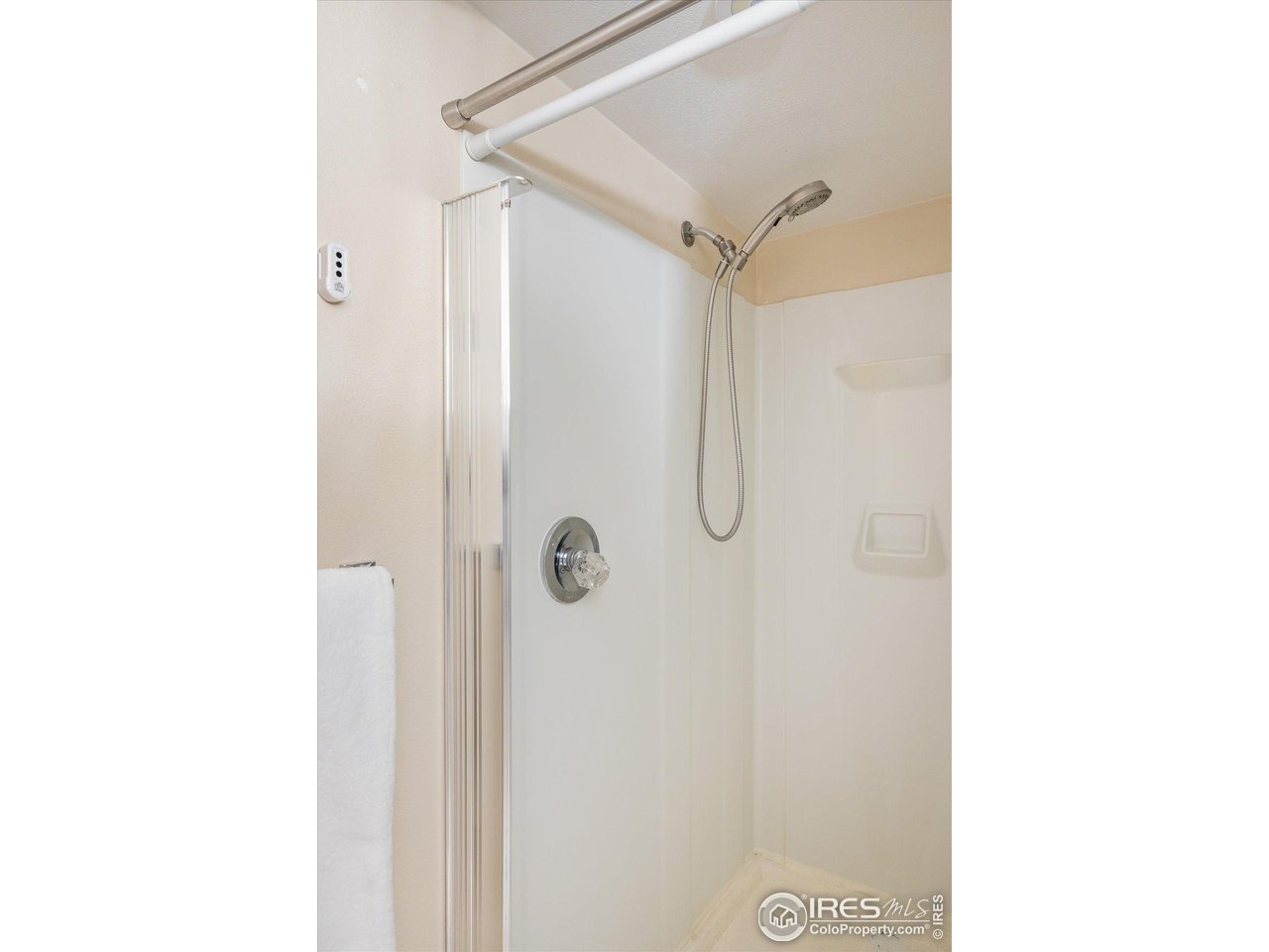 3823 Paseo Del Prado