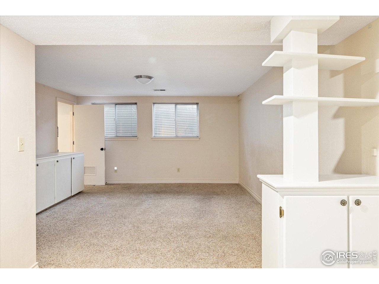 3823 Paseo Del Prado