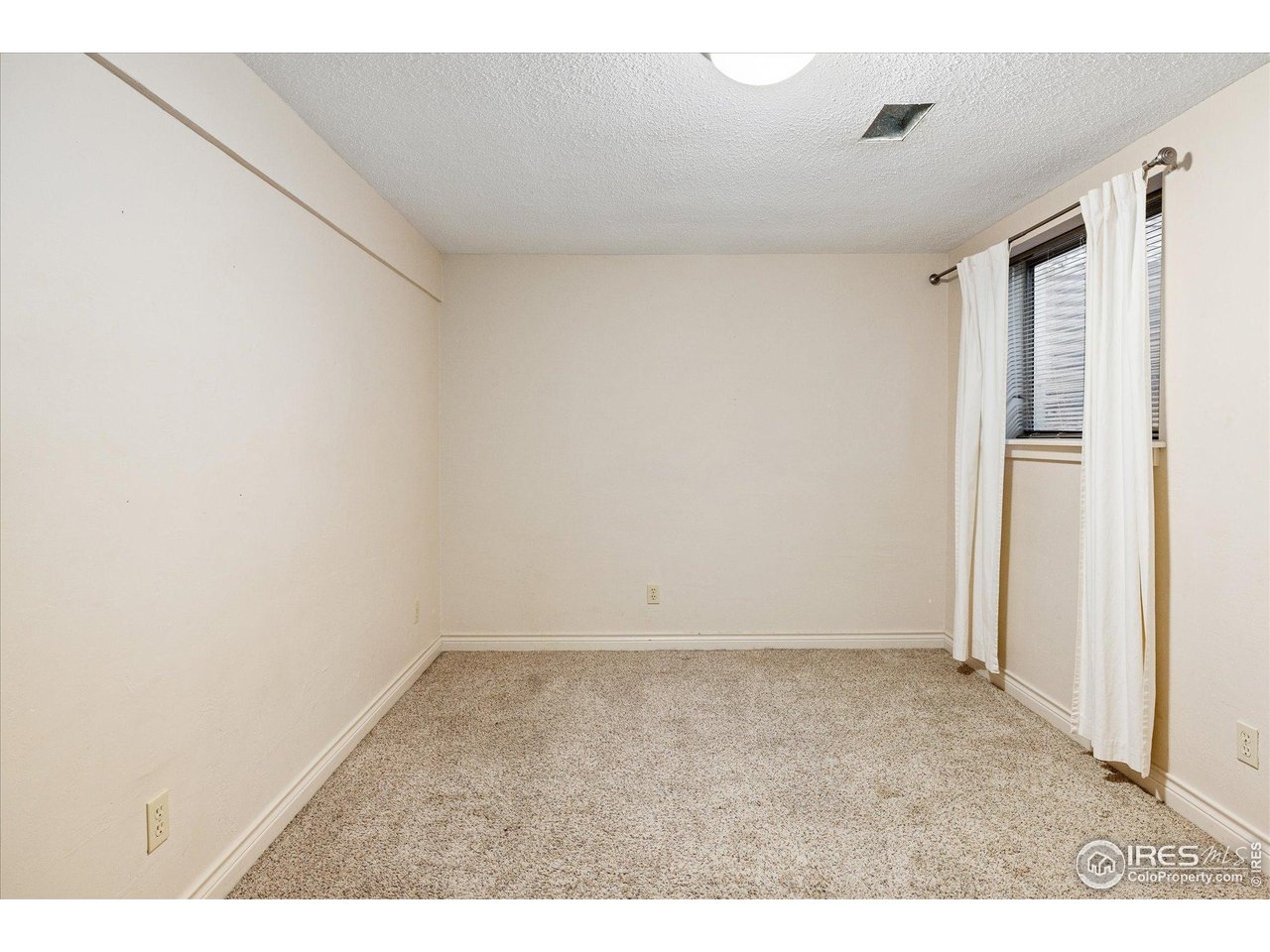 3823 Paseo Del Prado