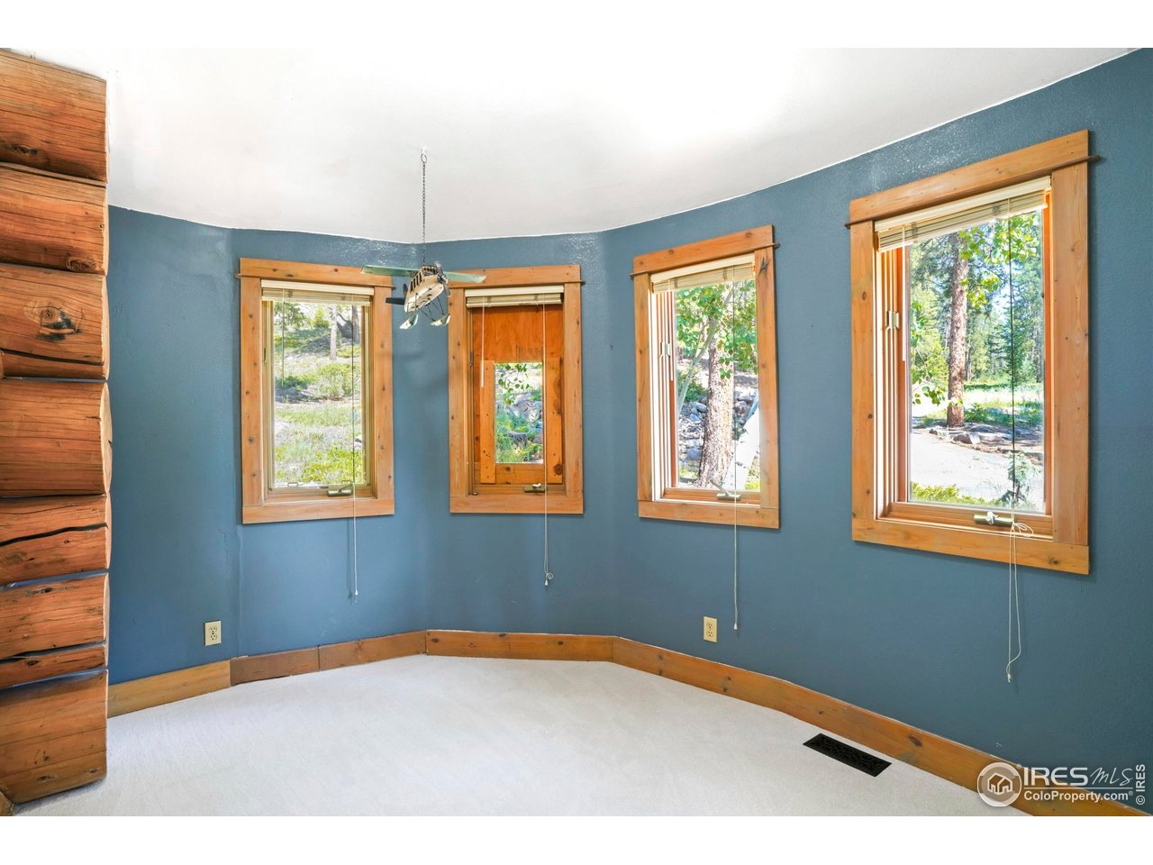 24043 Eagle Cliff Trl