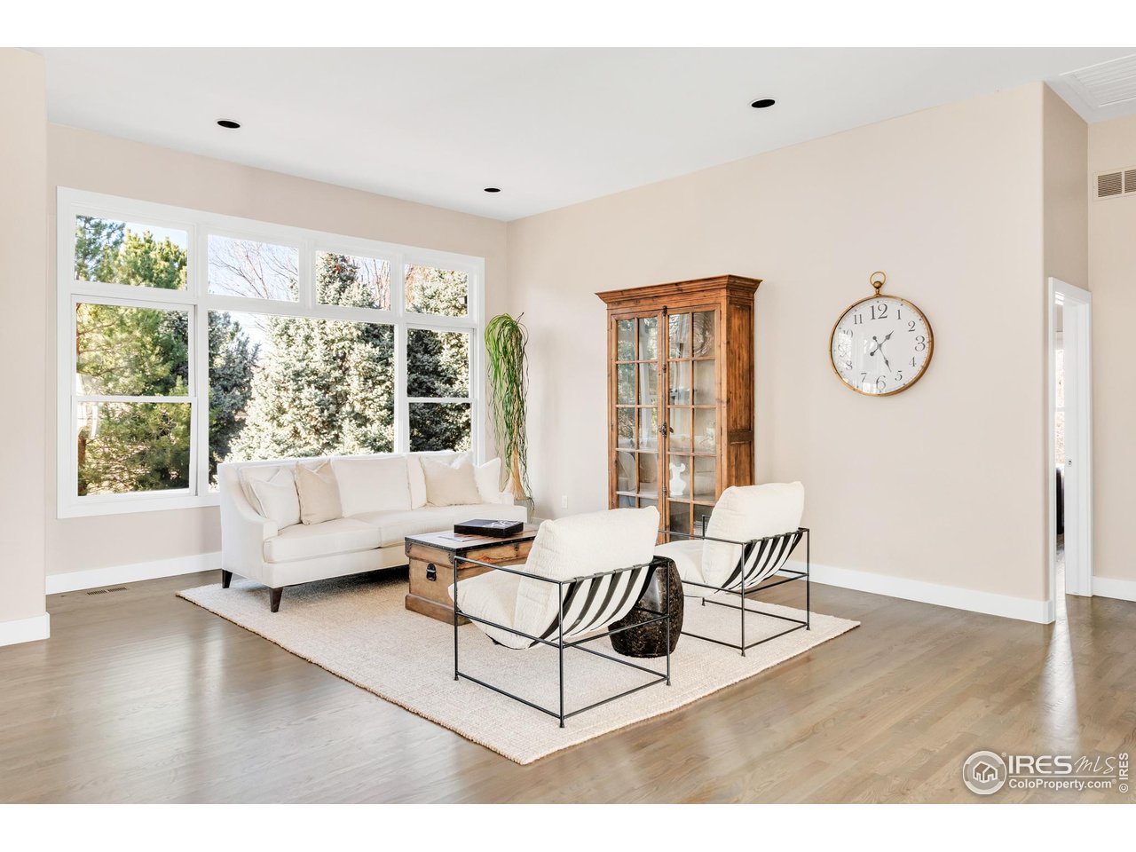 5249 Quail Hollow Ct