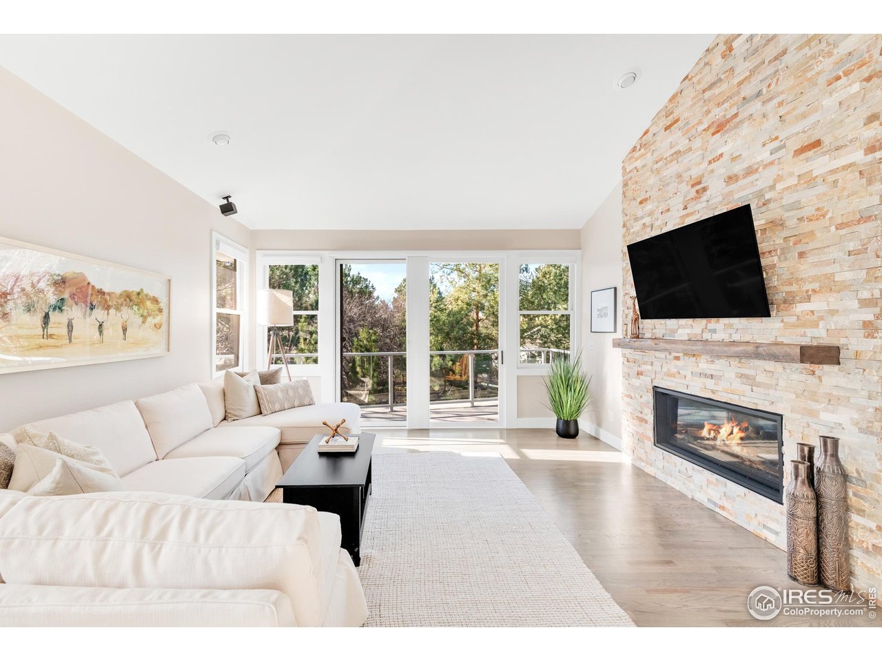 5249 Quail Hollow Ct