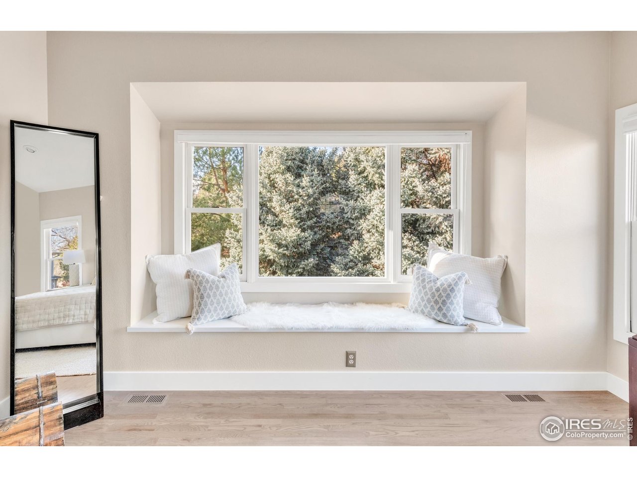 5249 Quail Hollow Ct