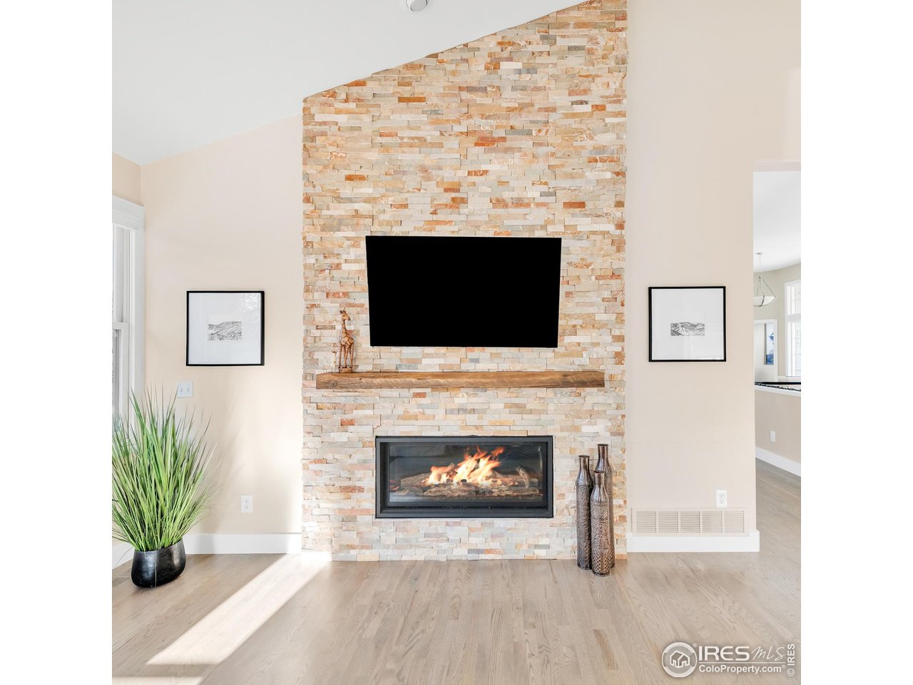 5249 Quail Hollow Ct