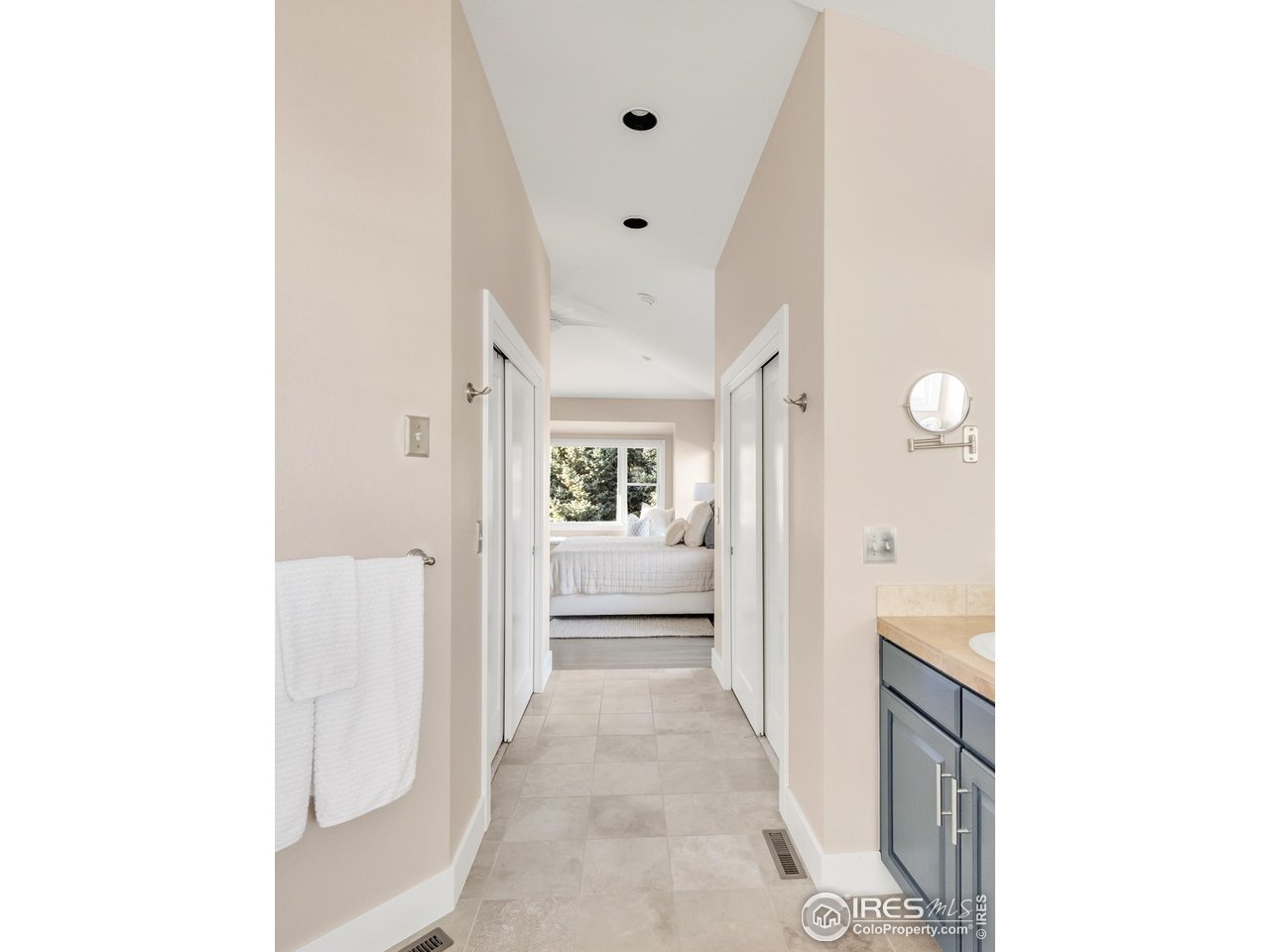 5249 Quail Hollow Ct