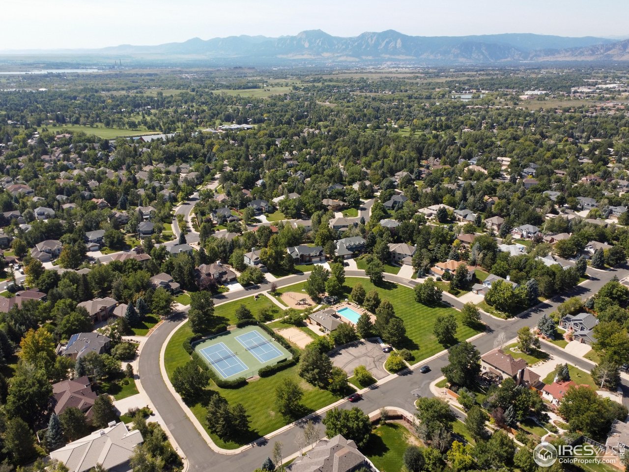 5249 Quail Hollow Ct