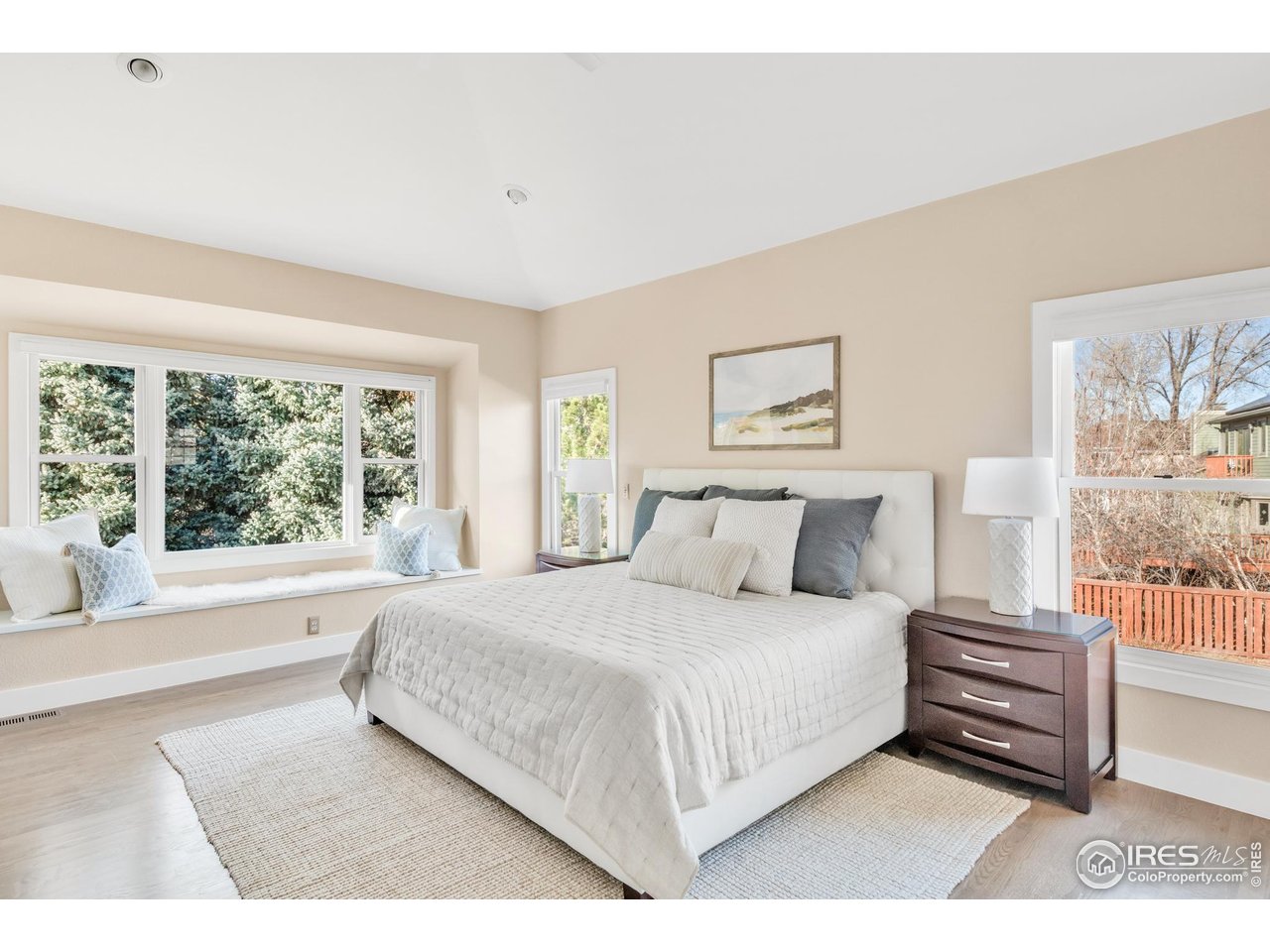 5249 Quail Hollow Ct