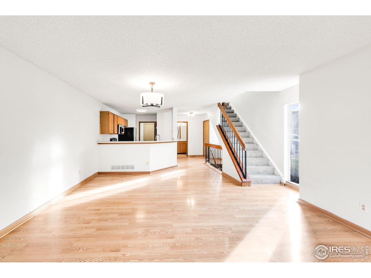 7476 E Arkansas Ave 35-10