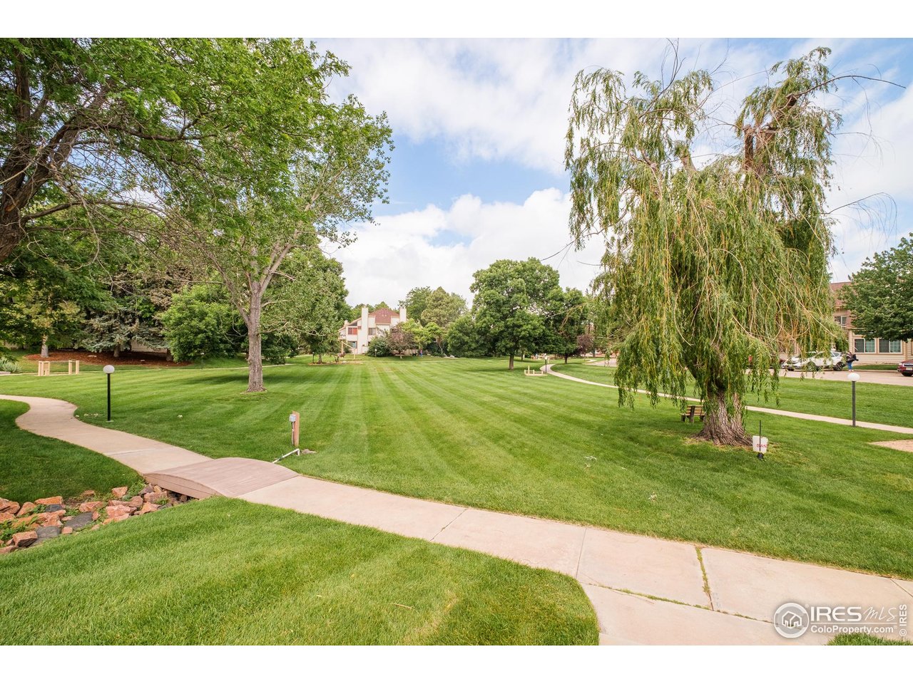 4887 White Rock Cir F