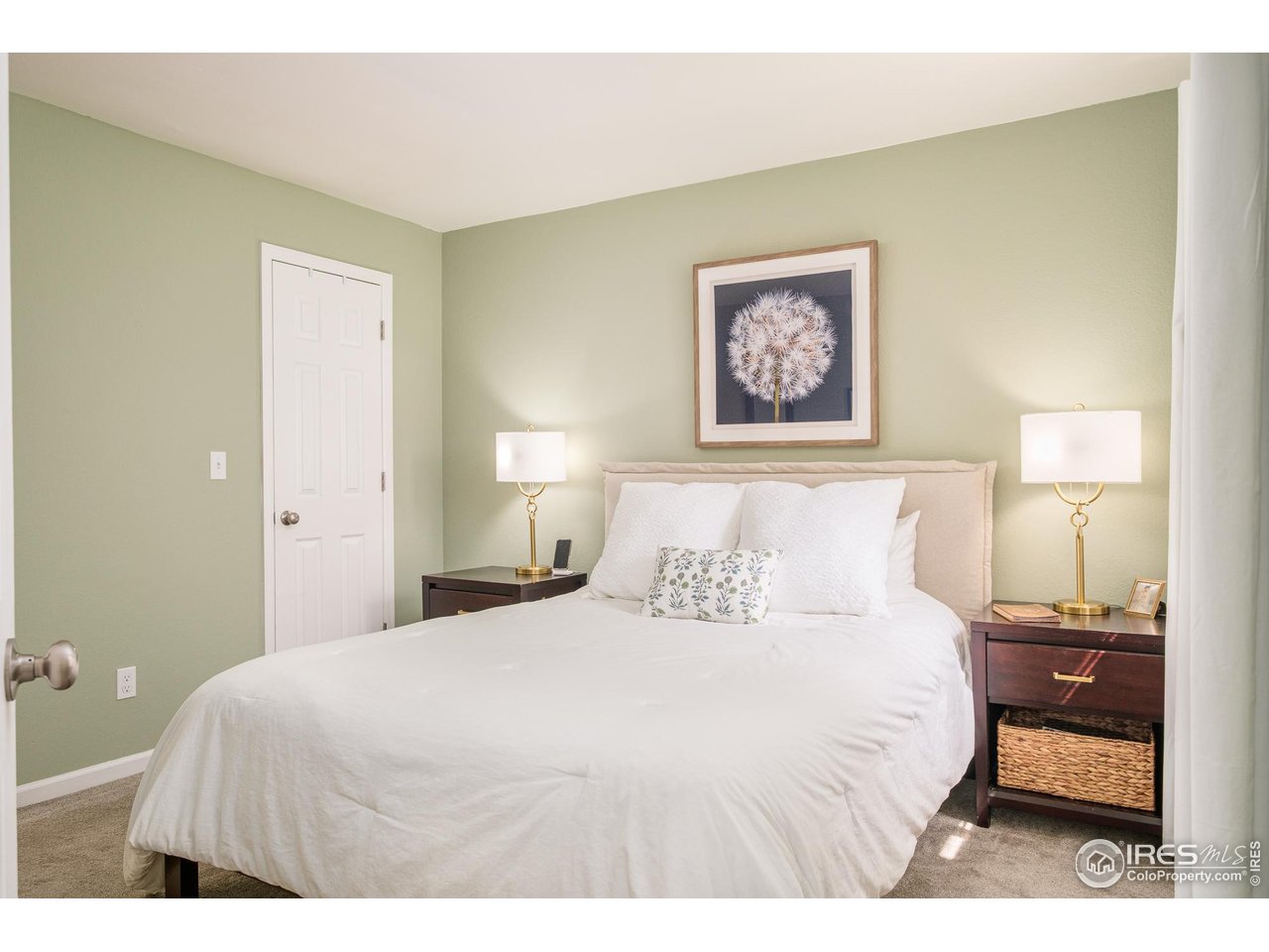 4887 White Rock Cir F