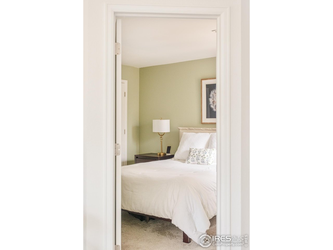 4887 White Rock Cir F