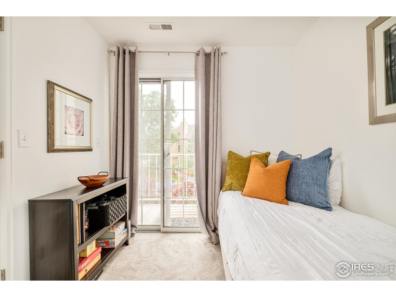 4887 White Rock Cir F