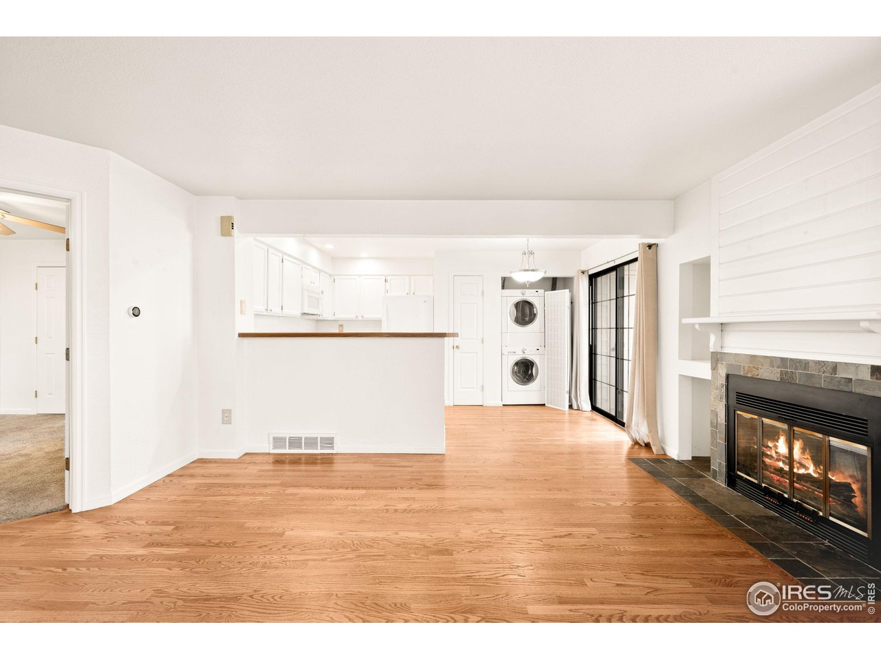 4819 White Rock Cir C