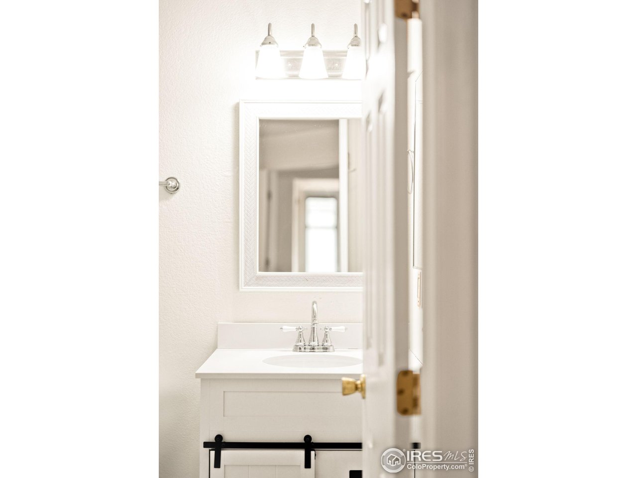 4819 White Rock Cir C