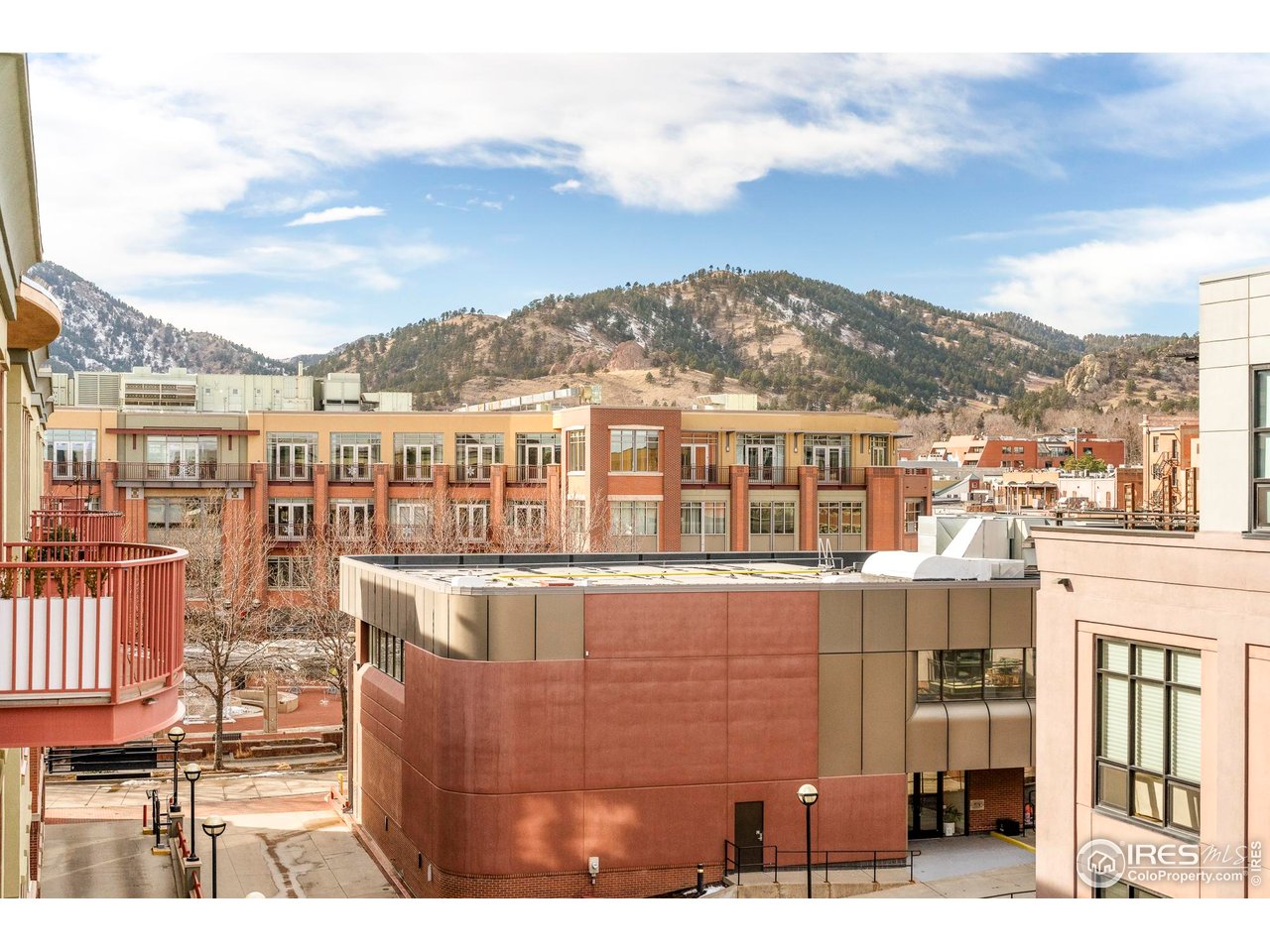 1301 Canyon Blvd 407