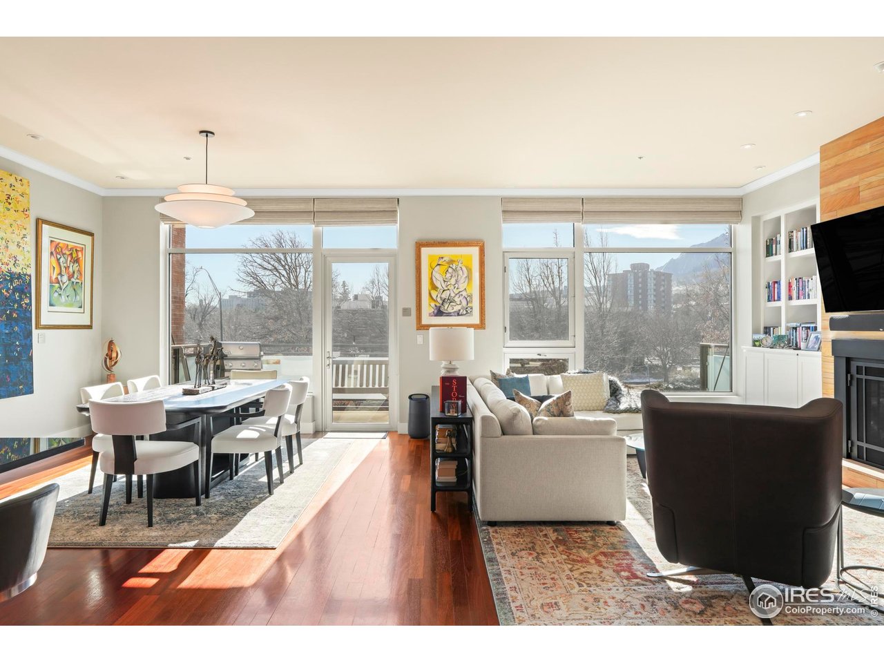 1155 Canyon Blvd 202