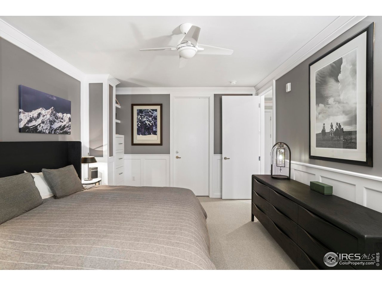 1155 Canyon Blvd 202