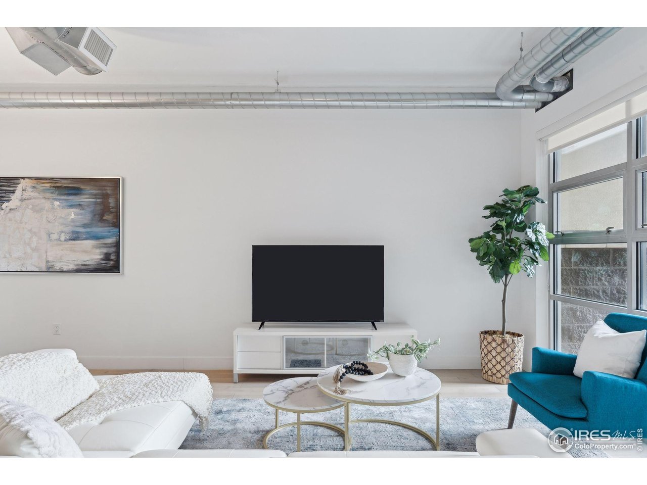 3301 Arapahoe Ave 219