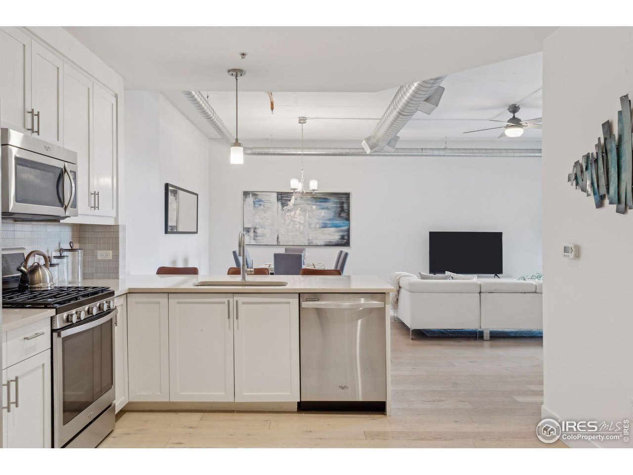 3301 Arapahoe Ave 219