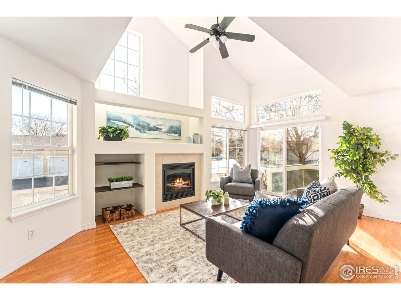 930 Button Rock Dr 76