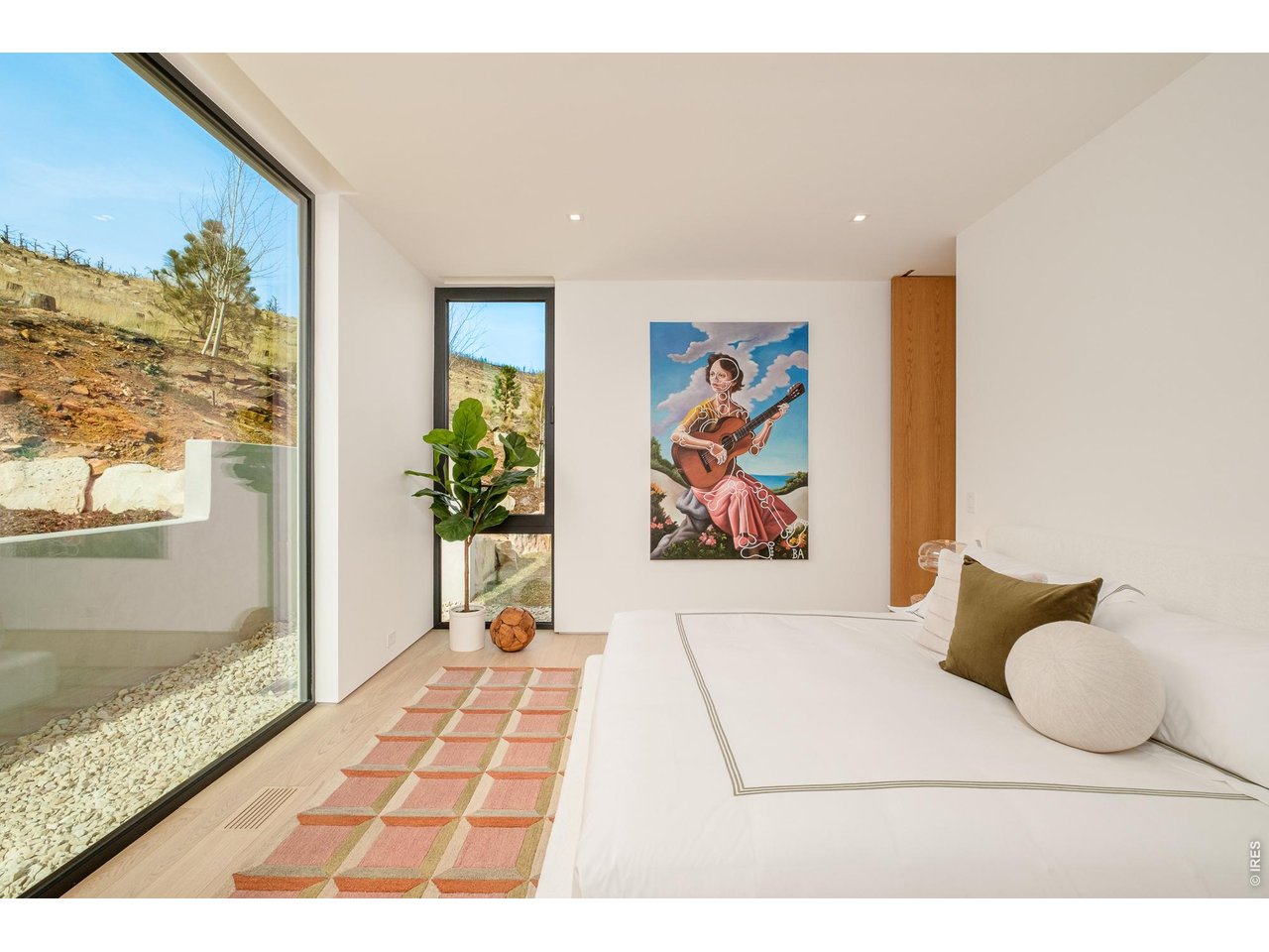 9631 Mountain Ridge Pl