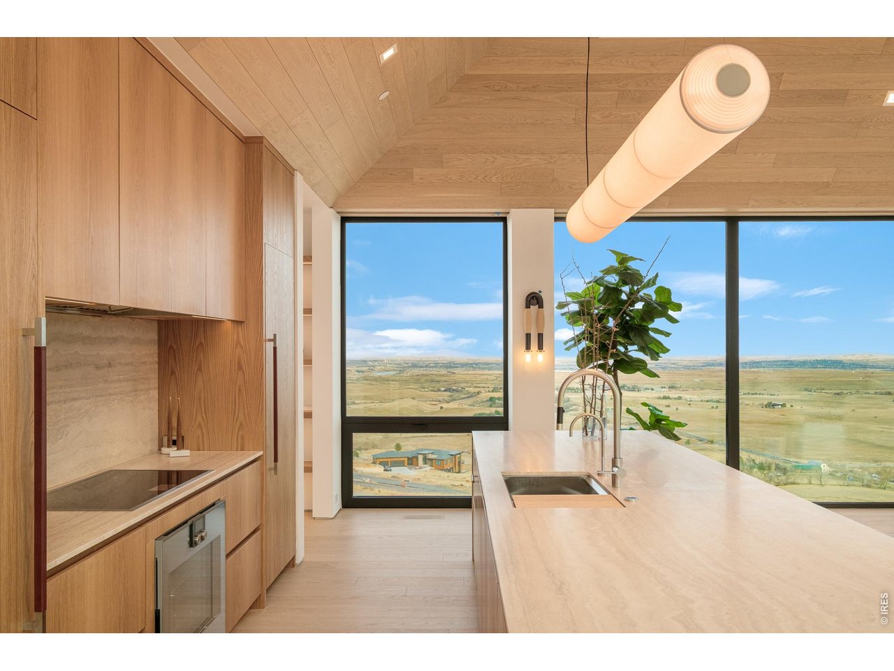 9631 Mountain Ridge Pl