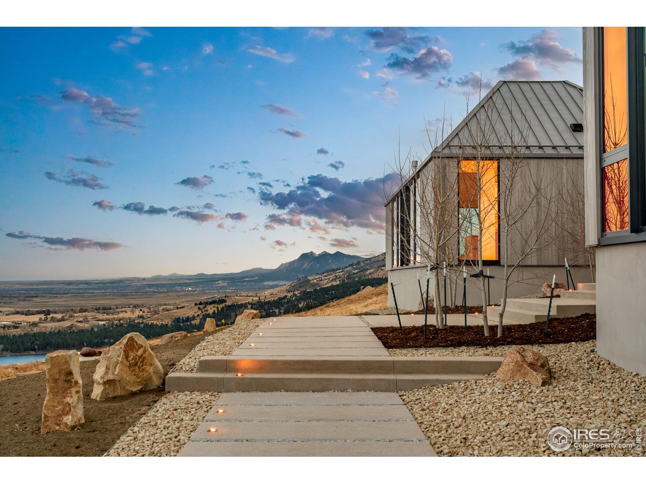 9631 Mountain Ridge Pl