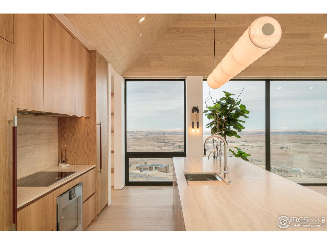 9631 Mountain Ridge Pl