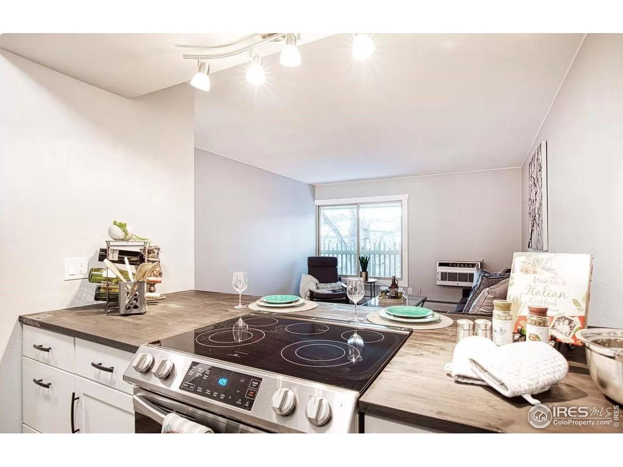 2707 Valmont Rd 311A