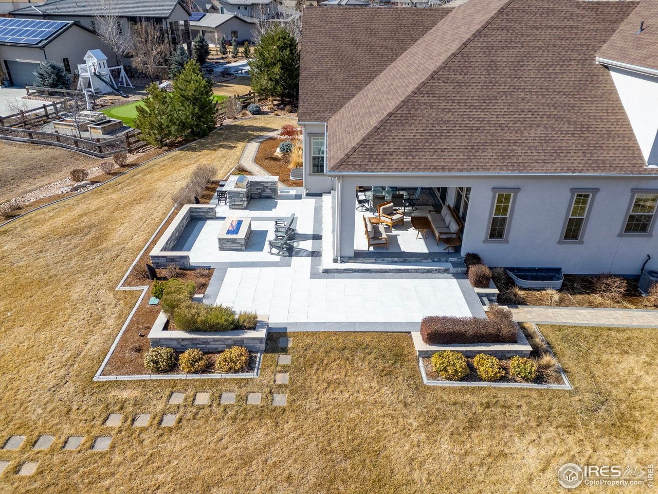 2232 Sedgwick Ct