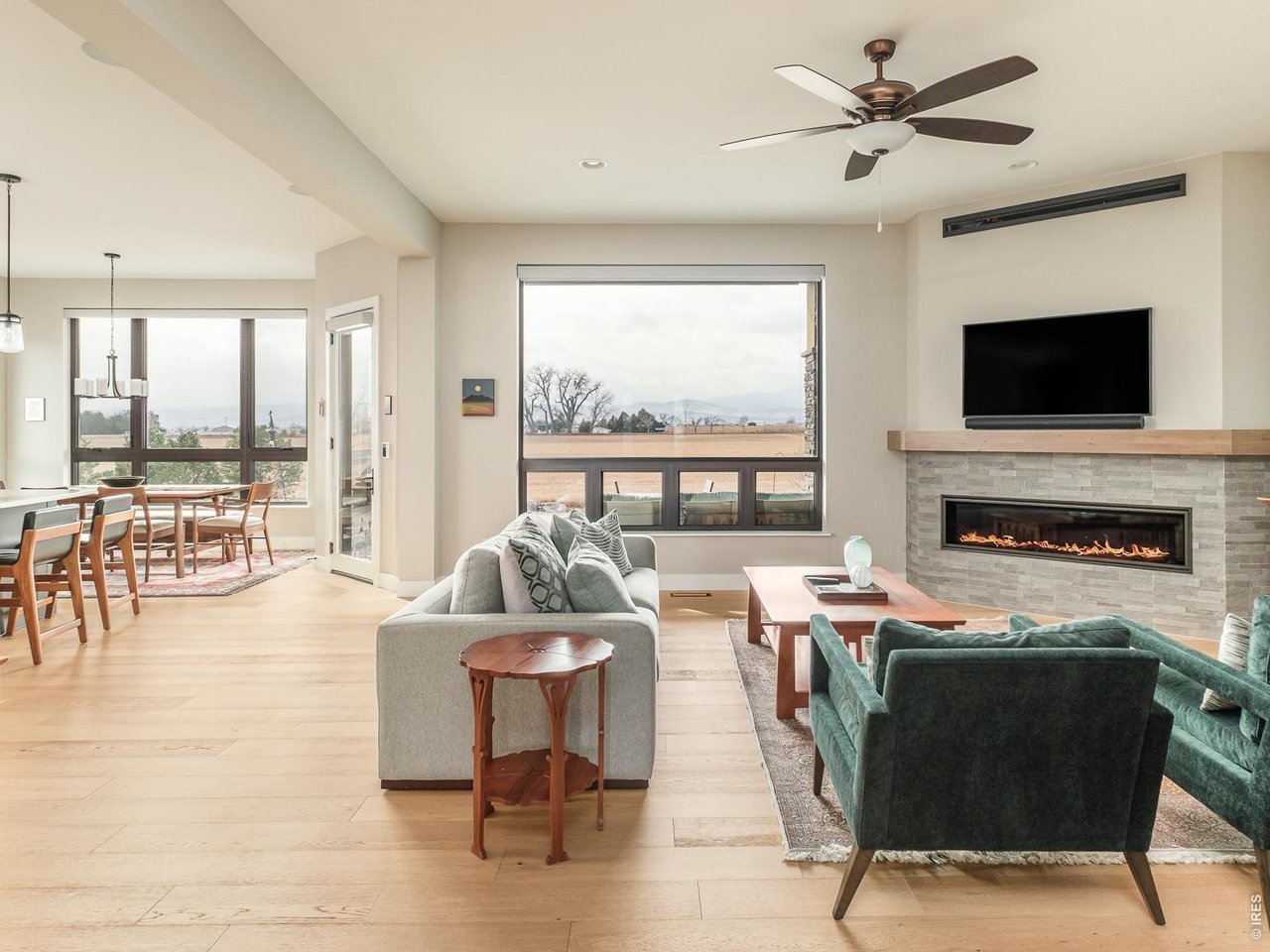 523 Nesting Eagles Way