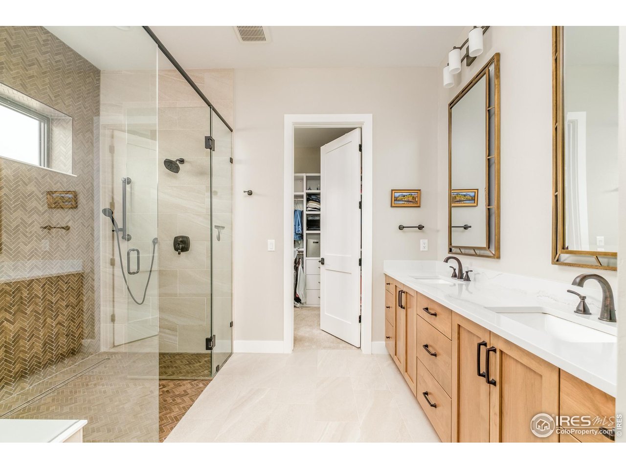 523 Nesting Eagles Way