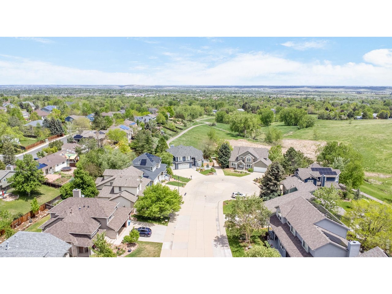 665 Tamarisk Ct