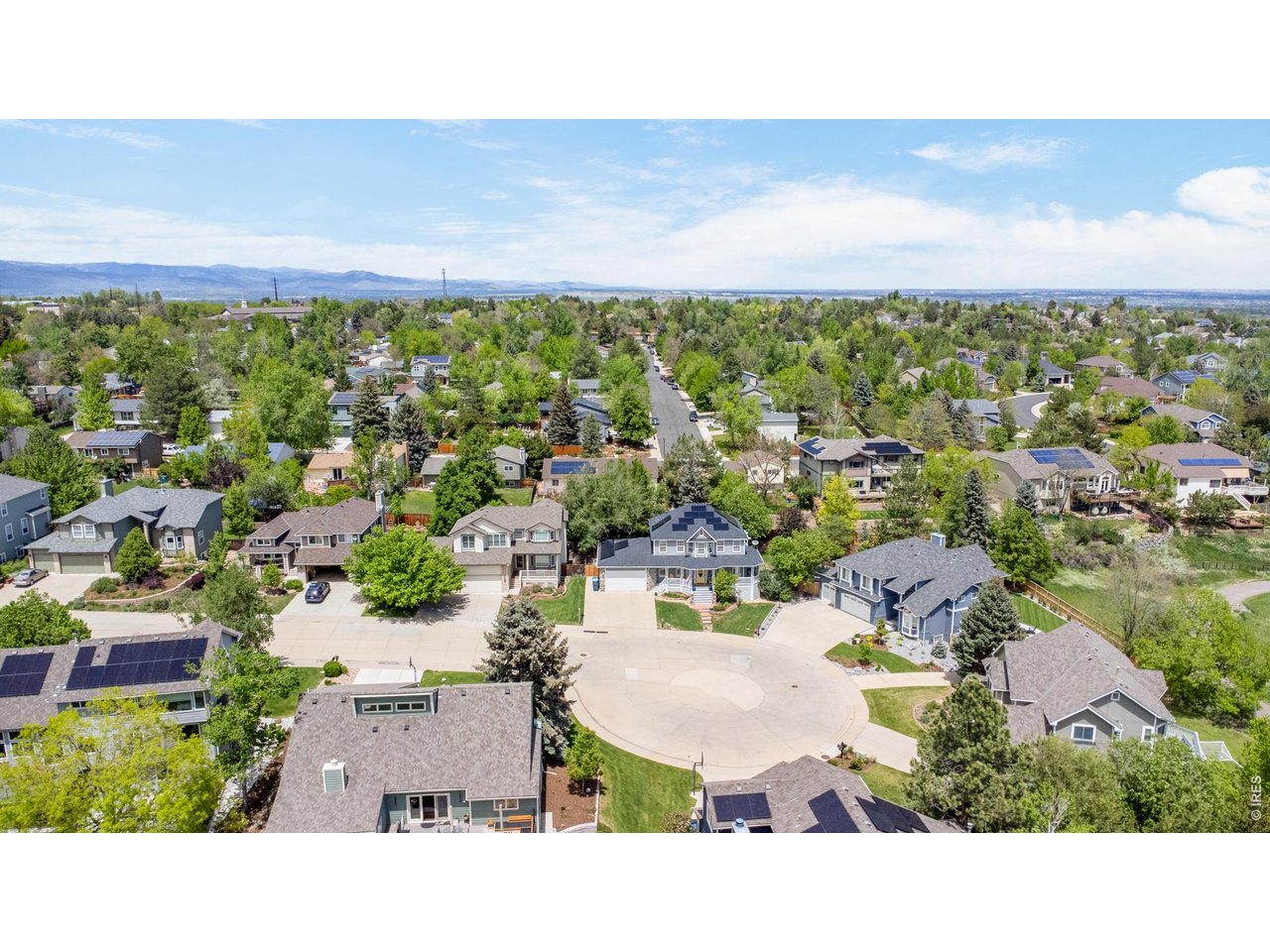 665 Tamarisk Ct