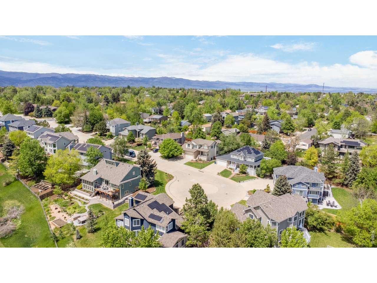 665 Tamarisk Ct