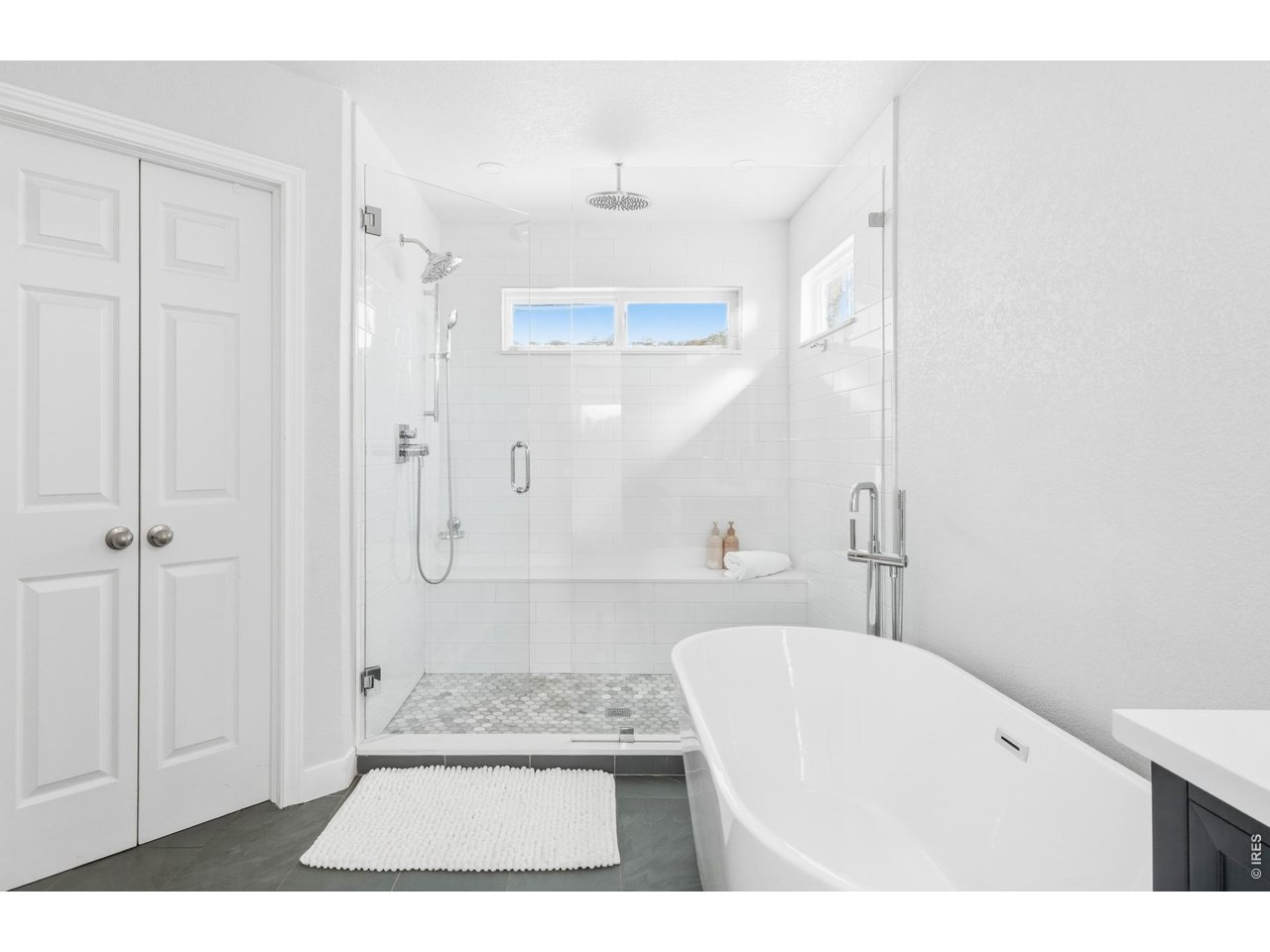 665 Tamarisk Ct