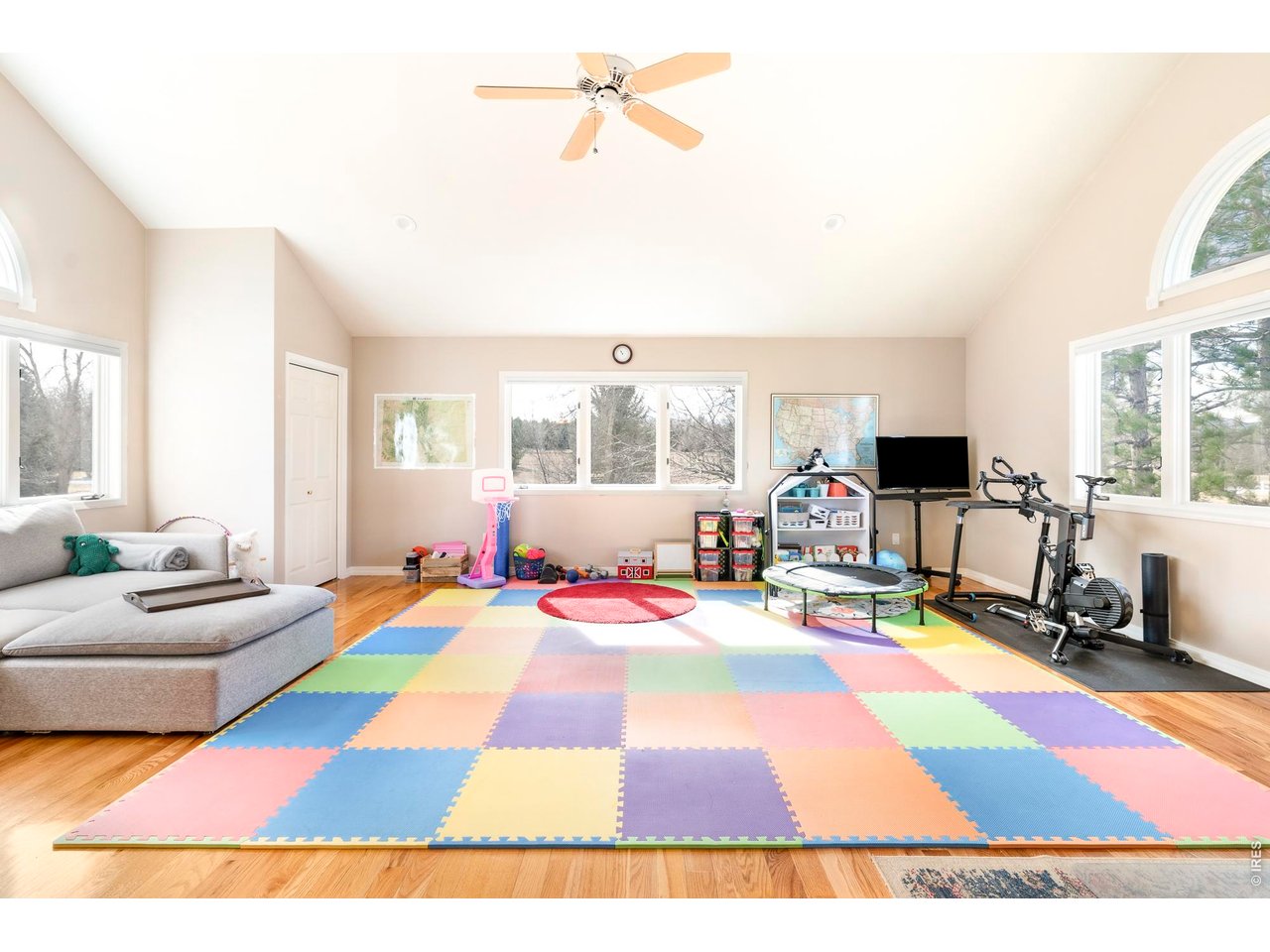 8403 Brittany Pl