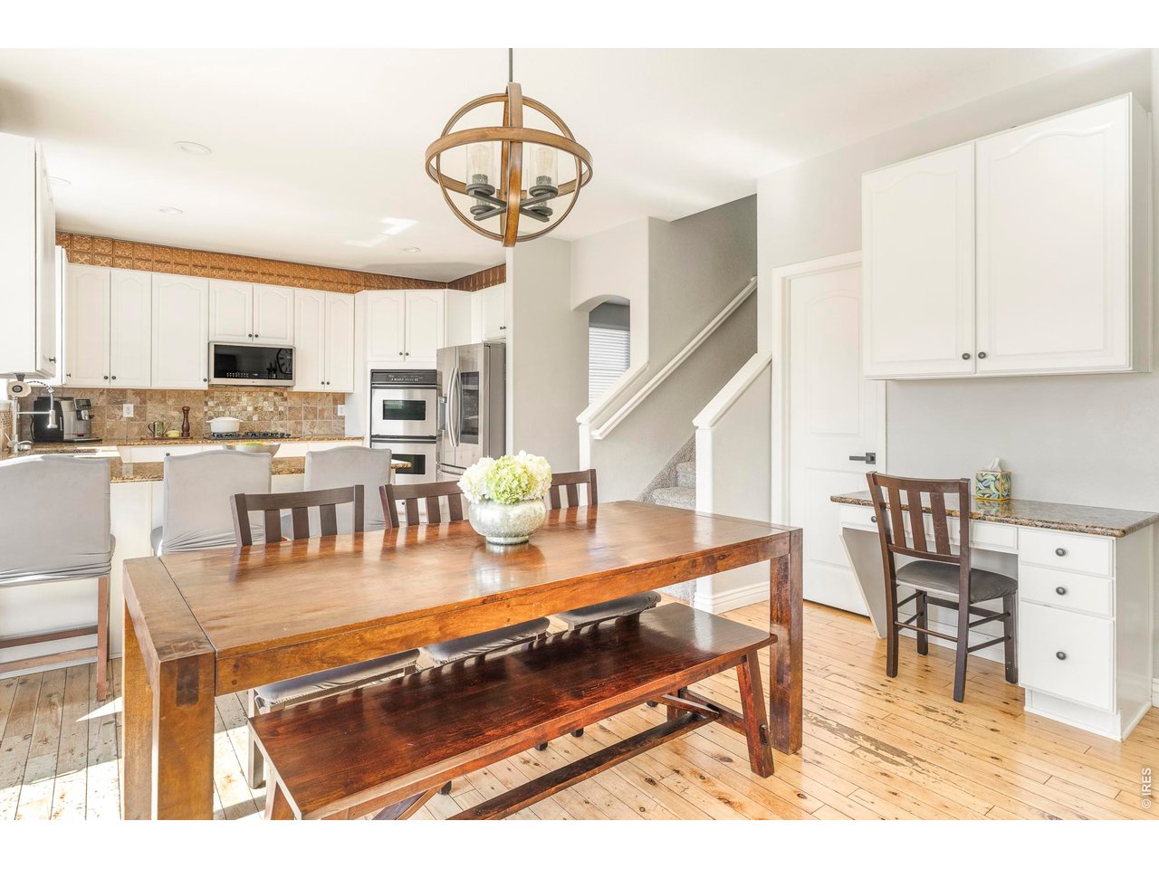 1812 Primrose Pl