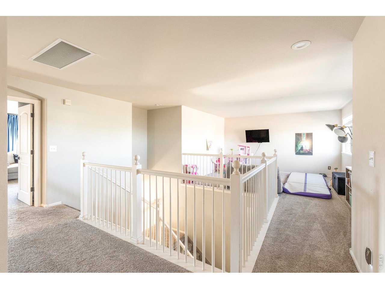 1812 Primrose Pl