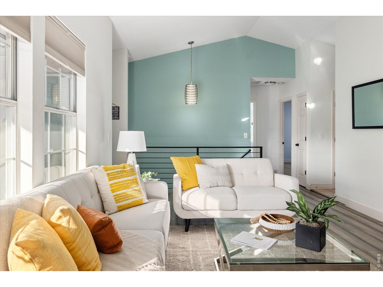 3823 Paseo Del Prado