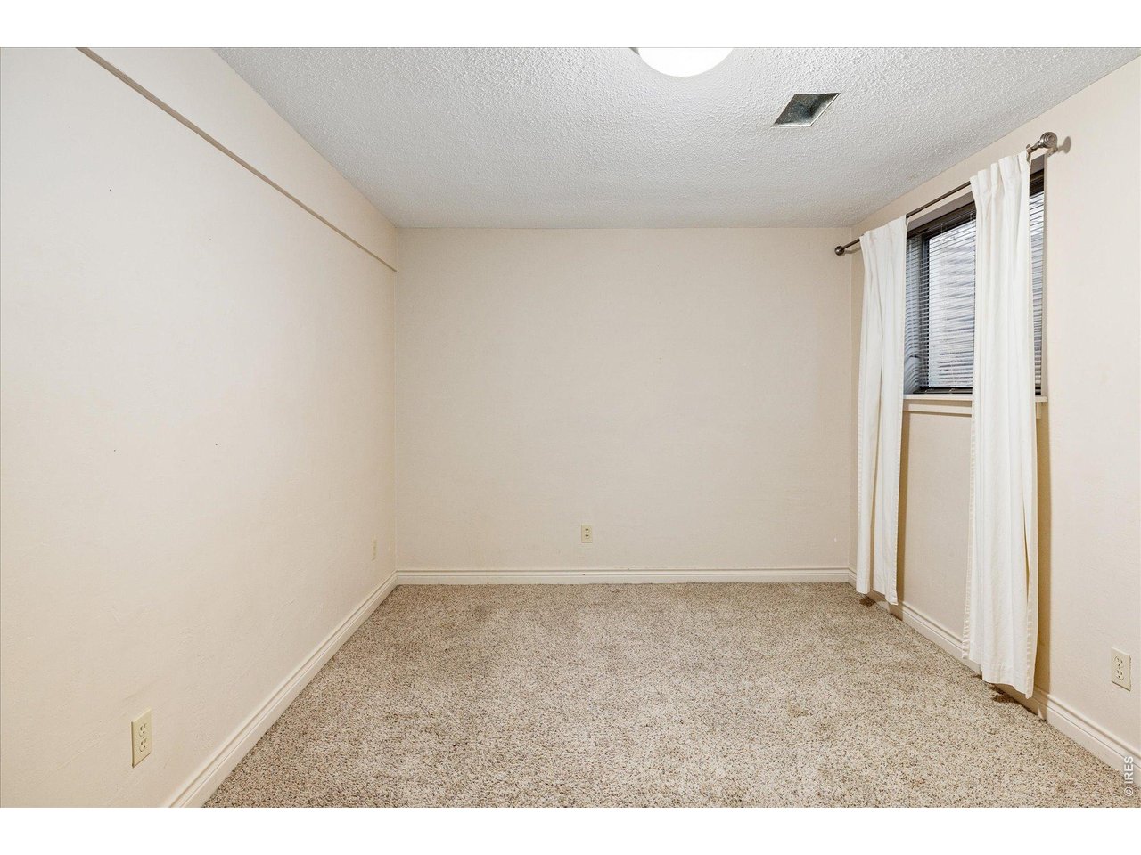 3823 Paseo Del Prado