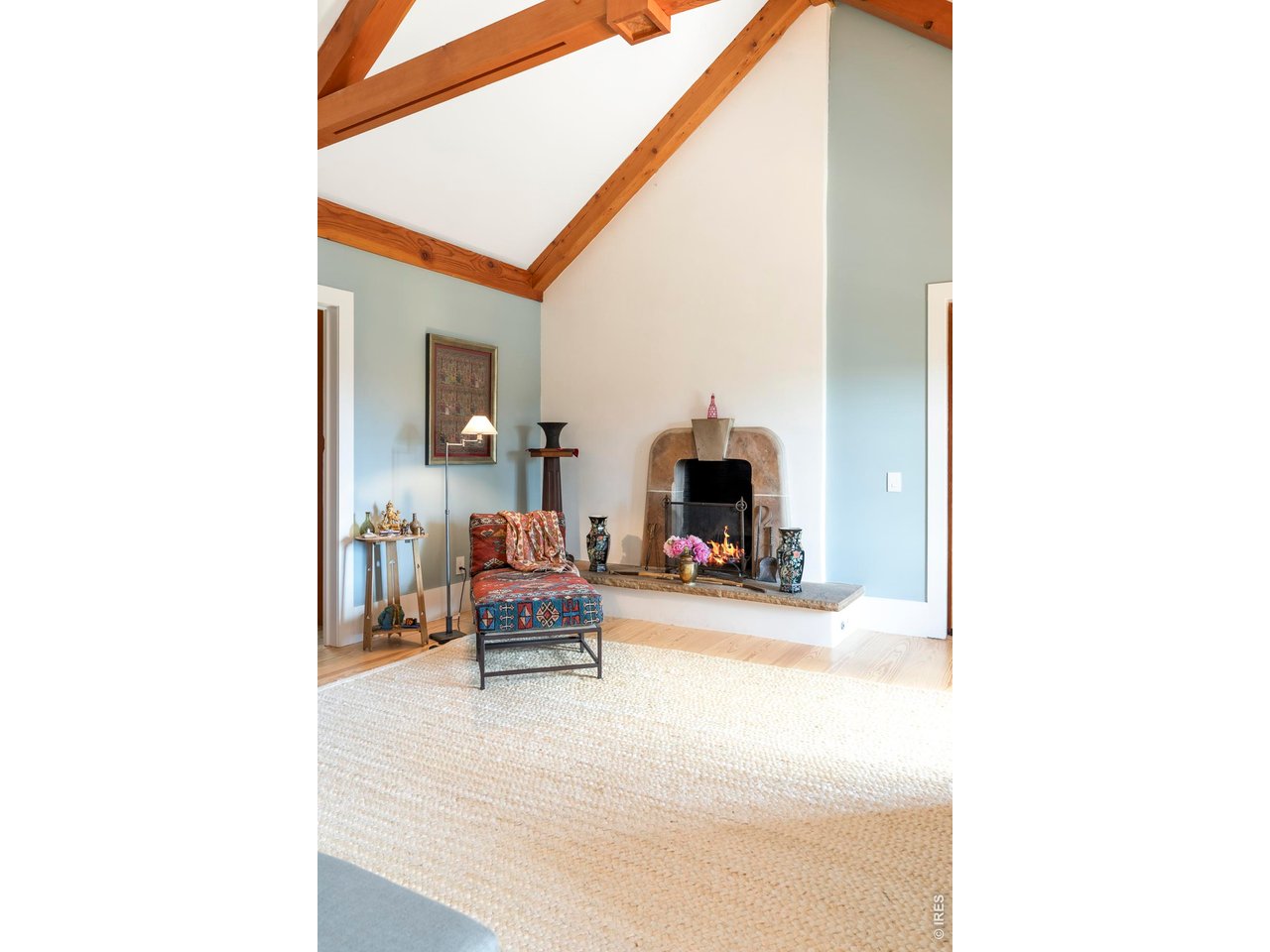 1050 Pine Gold Hill St