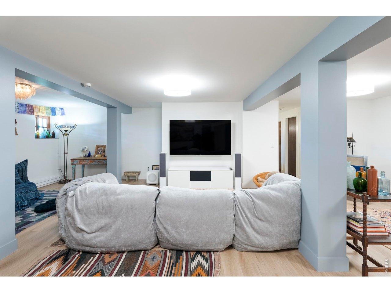 1050 Pine Gold Hill St