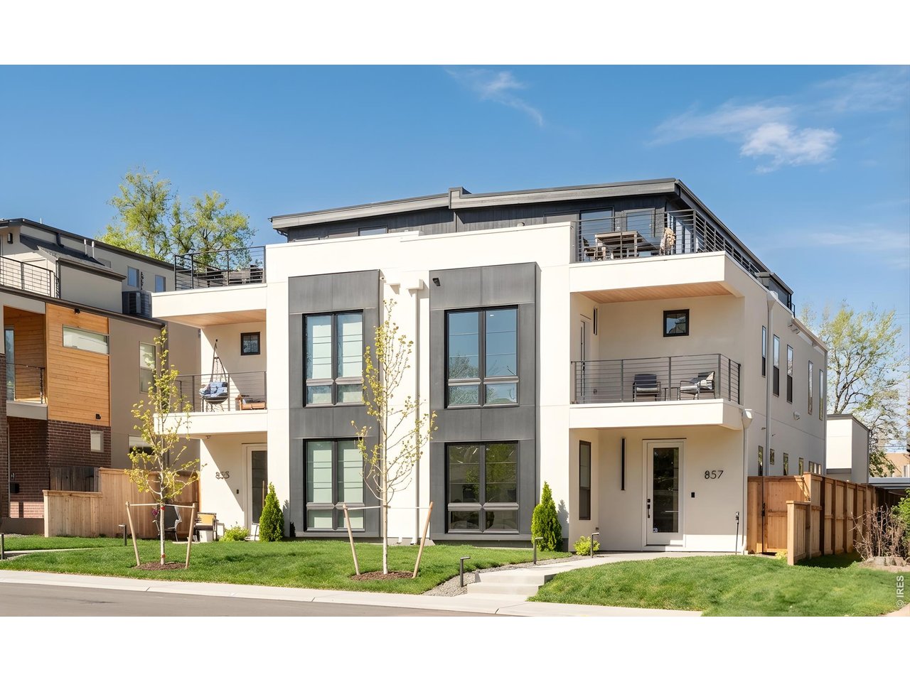 857 Eudora St