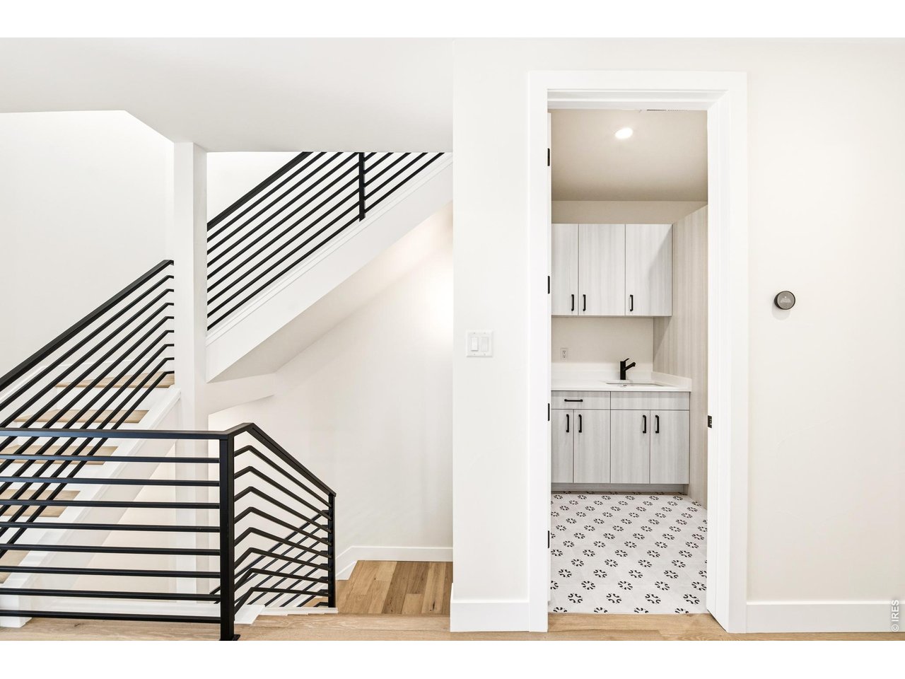 857 Eudora St
