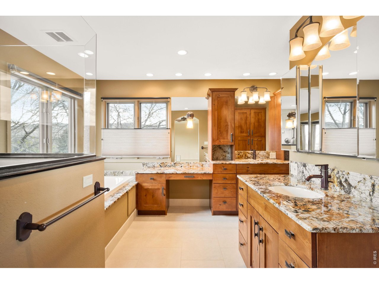 4677 Palmer Ct