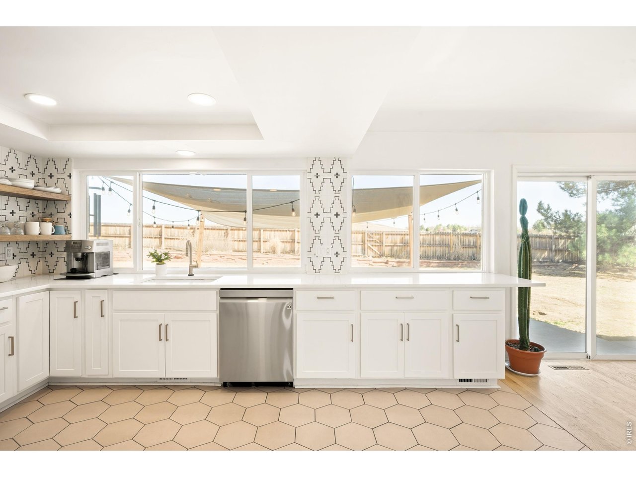4872 Earle Cir