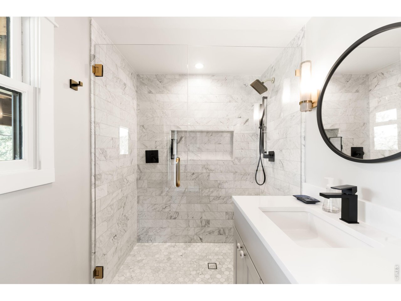 227 Balsam Ln